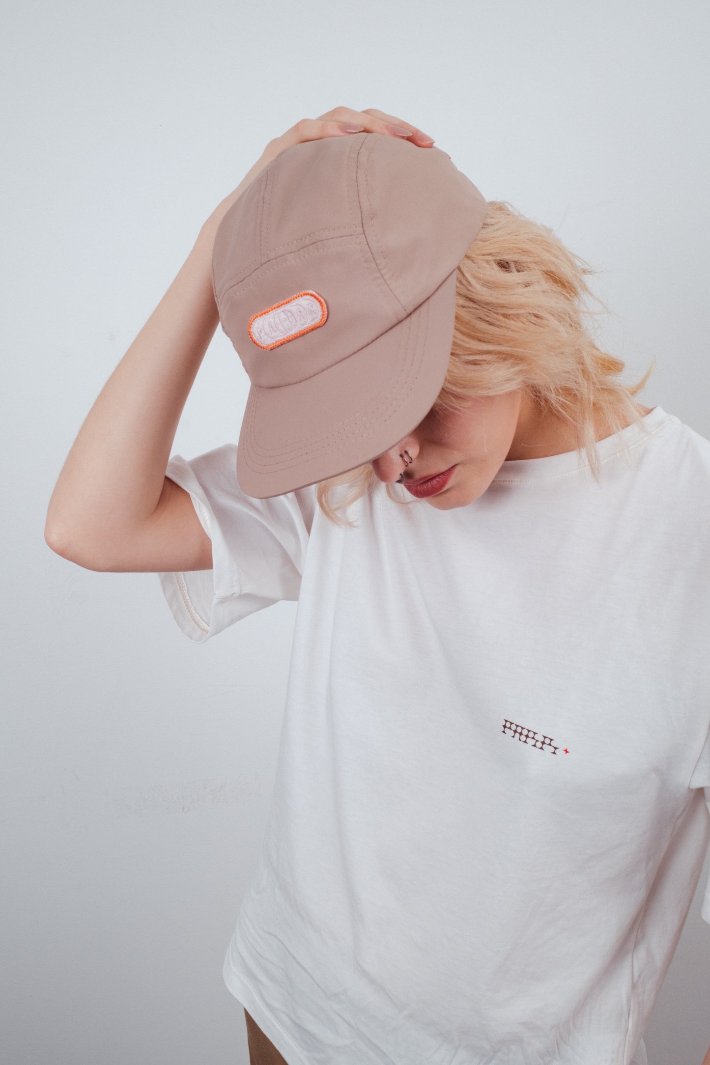 Gorra Five Panel Beige